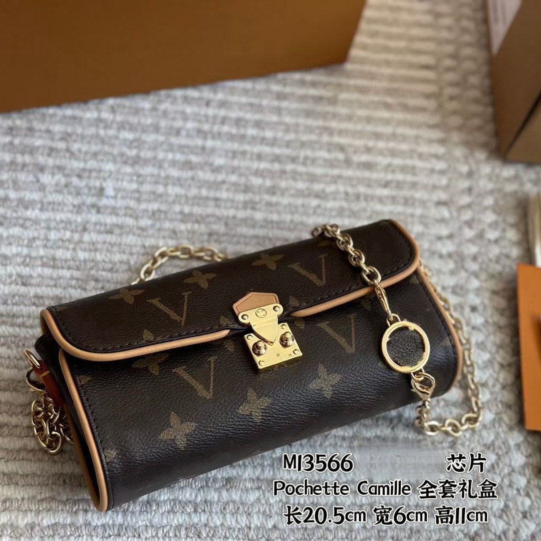 Canada-Monogram Bag-0505