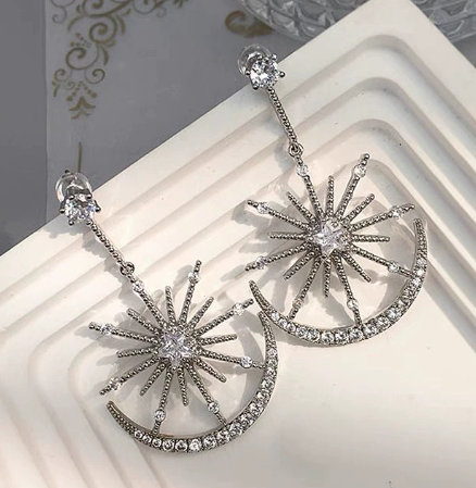 UK-Star and Moon Stud Earrings-0113