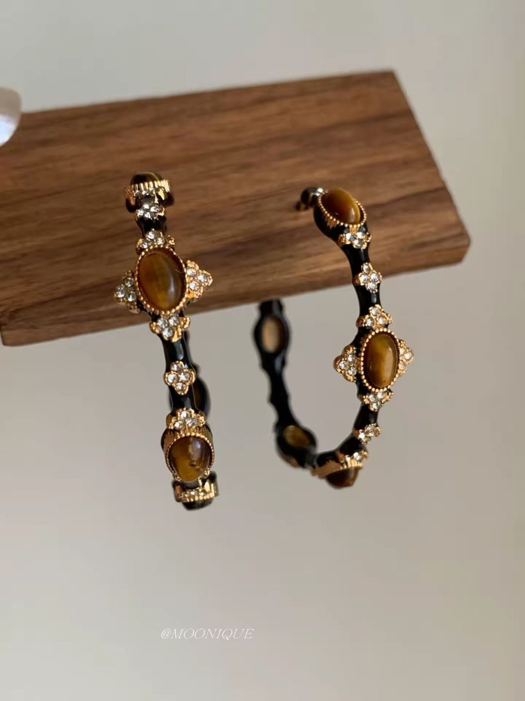 Big hoop earrings-0709