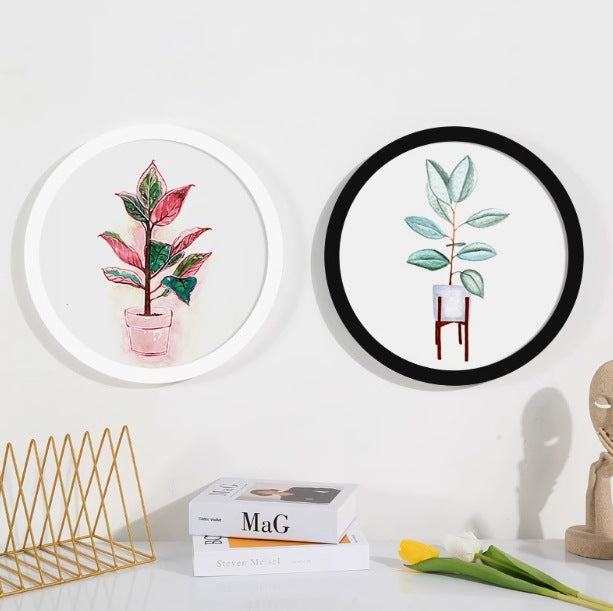 Round Wall Photo Frame — Wood